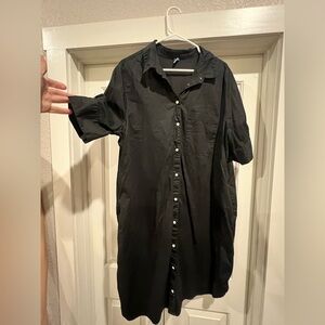 Old Navy Black Short-Sleeve Button-Down dress